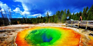 Serunya Menyaksikan Geotermal Terindah di Dunia