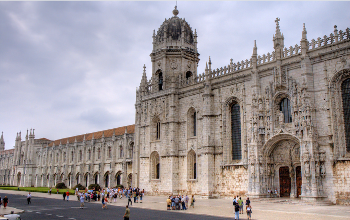 Menjelajahi Kemegahan Mosteiro dos Jerónimos di Portugal