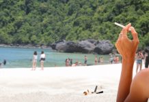 Merokok di 24 Pantai di Thailand Ini Kamu Bisa Dipenjara!