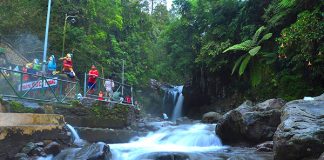 Mitos Dibalik Panasnya Air Alami Guci Tegal yang Fenomenal Mitos Dibalik Panasnya Air Alami di Taman Wisata Guci Tegal yang Fenomenal