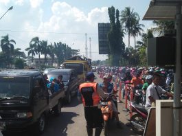 Berkah Lebaran, Ribuan Wisatawan Berlibur ke Pantai Pangandaran